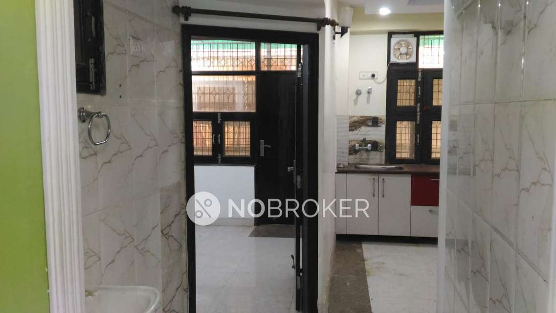 3 BHK Flat For Sale  In Mahavir Enclave
