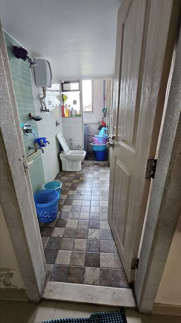 1 BHK Flat In  Sri Datta Sai Tower For Sale  In Thane East