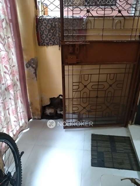 1 BHK Flat For Sale  In Kalkaji