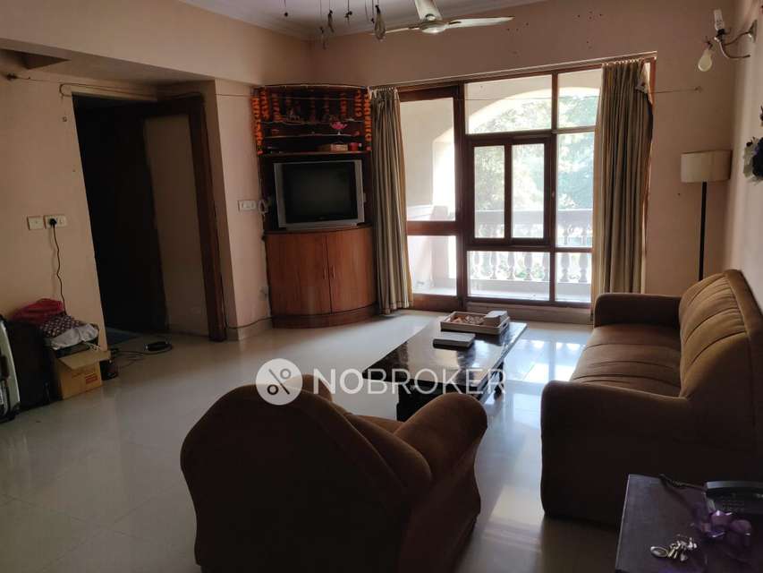 2 BHK Flat In Dlf Regency Park I For Sale  In Sector-27