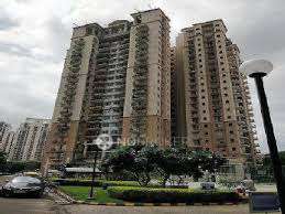 2 BHK Flat In Dlf Regency Park I For Sale  In Sector-27