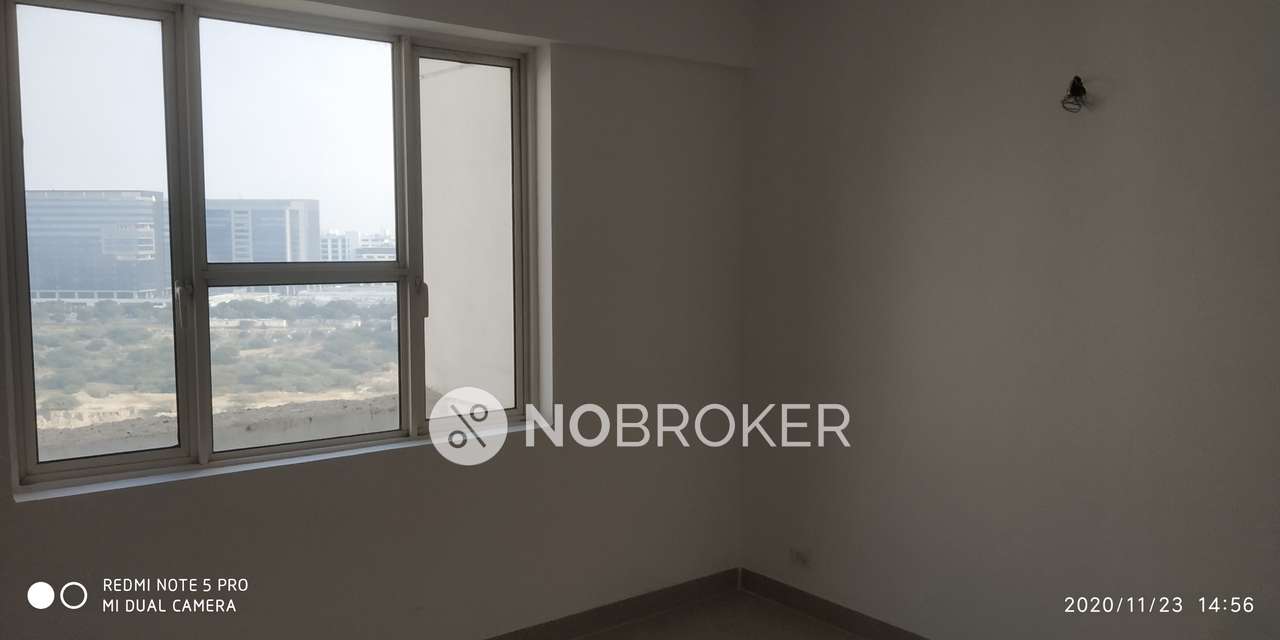 2 BHK Flat In Logix Blossom Greens Noida For Sale  In Sector 143