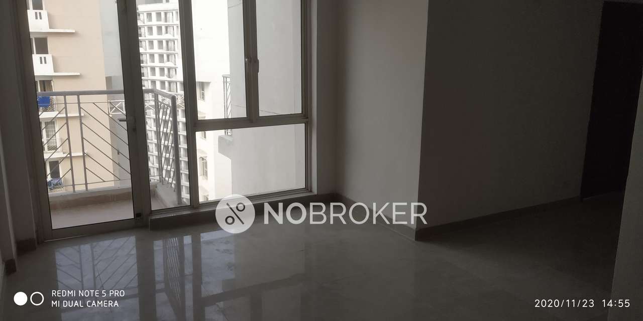 2 BHK Flat In Logix Blossom Greens Noida For Sale  In Sector 143