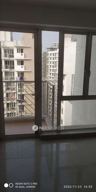 2 BHK Flat In Logix Blossom Greens Noida For Sale  In Sector 143