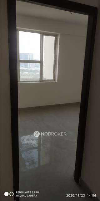 2 BHK Flat In Logix Blossom Greens Noida For Sale  In Sector 143