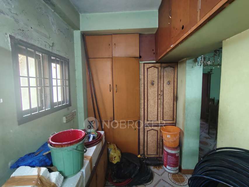 2 BHK Flat In Vinayaka Apartments For Sale  In Arumbakkam