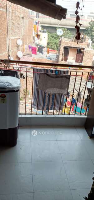 2 BHK Flat In Standlone Building For Sale  In Gulabi Bagh