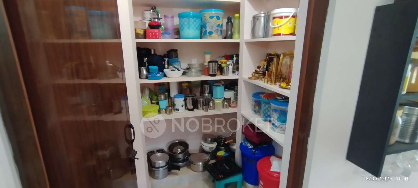 3 BHK Flat In Sai Mithun Apt For Sale  In Mannivakkam