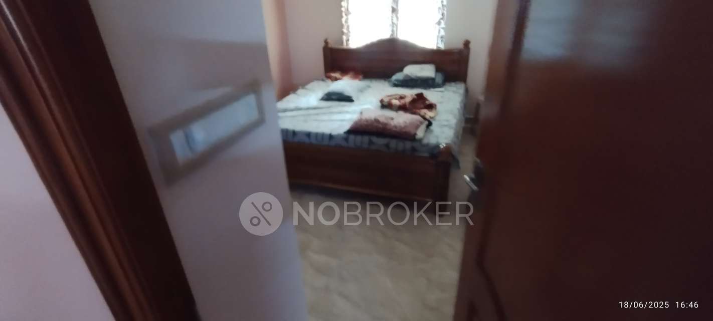 3 BHK Flat In Sai Mithun Apt For Sale  In Mannivakkam