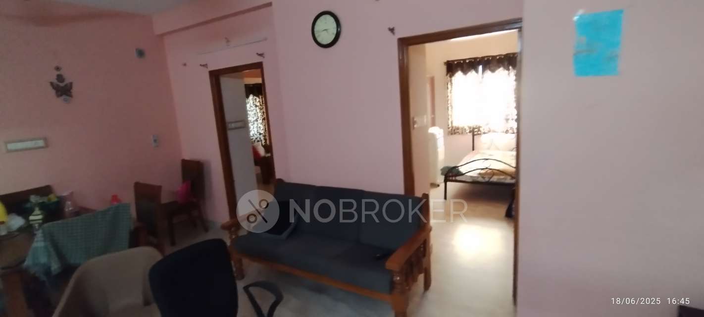 3 BHK Flat In Sai Mithun Apt For Sale  In Mannivakkam