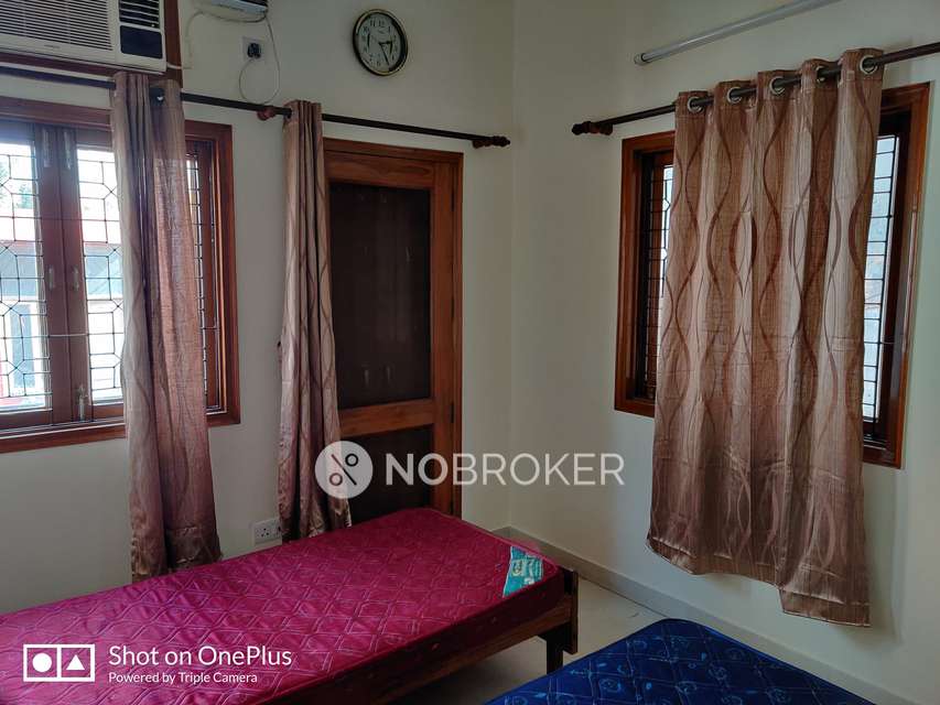 2 BHK Flat for Rent  In Lajpat Nagar 