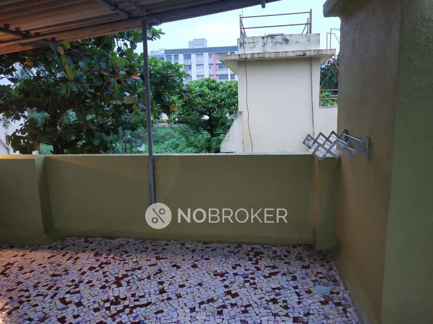 3 BHK Flat In Stand Alone Building For Sale  In Borivali West