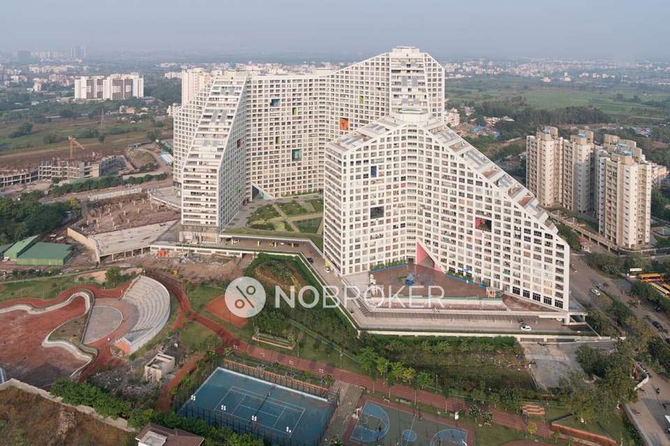 2 BHK Flat In Amanora Future Towers for Rent  In Hadapsar