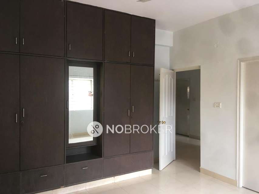 3 BHK Flat In Neeraja Apartment For Sale  In Kacharakanahalli