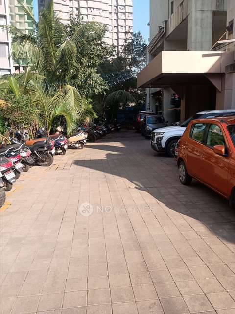 2 BHK Flat In Vedic Heights For Sale  In Kandivali East