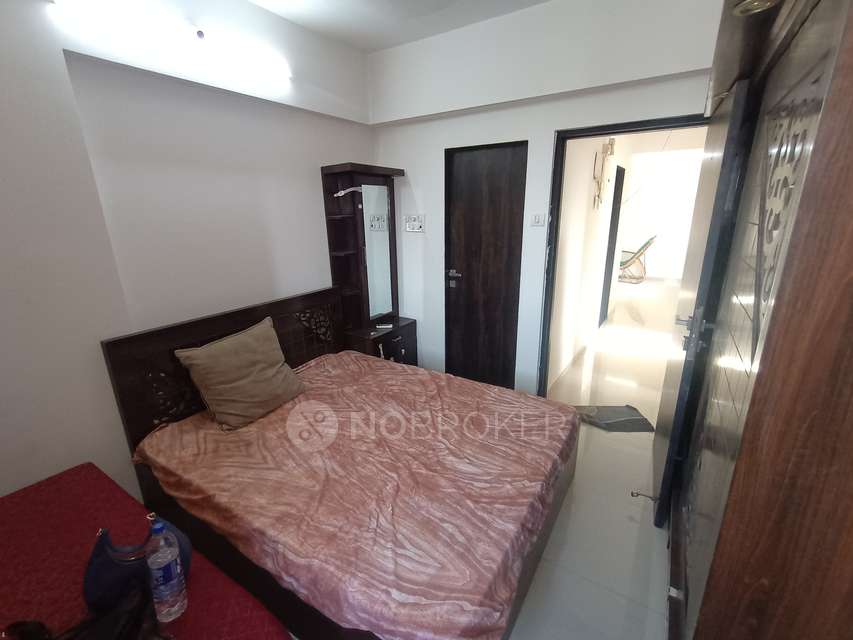 2 BHK Flat In Vedic Heights For Sale  In Kandivali East