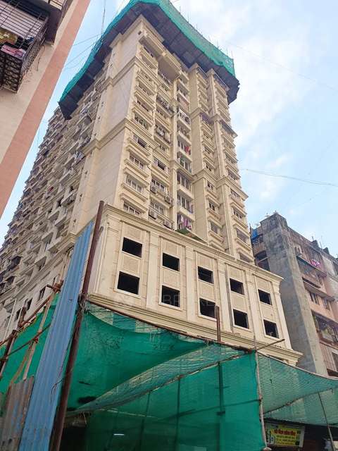 1 BHK Flat In One India Apartment  For Sale  In Mazgaon