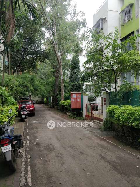 1 BHK Flat In Swarali Cooperative Housing Society for Rent  In Kothrud