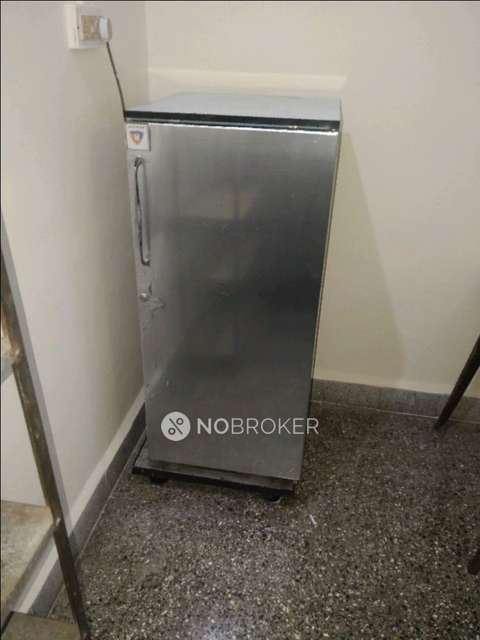 1 BHK Flat In Swarali Cooperative Housing Society for Rent  In Kothrud