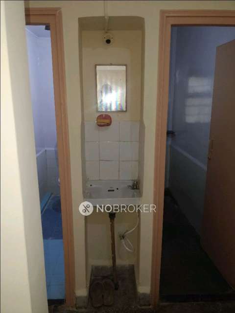 1 BHK Flat In Swarali Cooperative Housing Society for Rent  In Kothrud