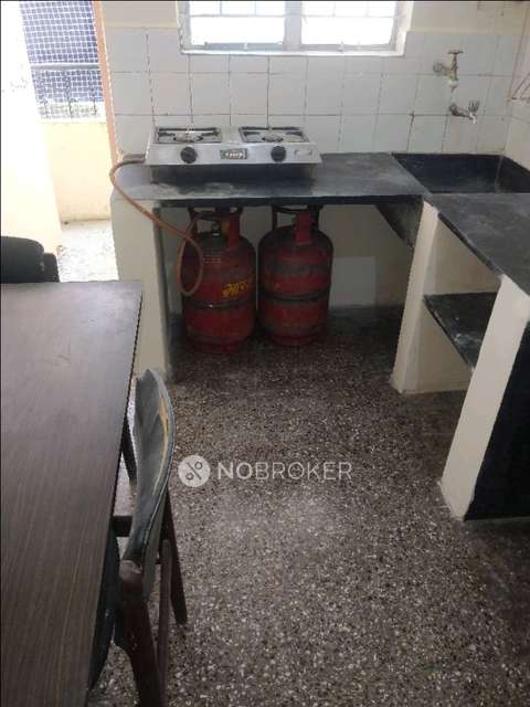 1 BHK Flat In Swarali Cooperative Housing Society for Rent  In Kothrud