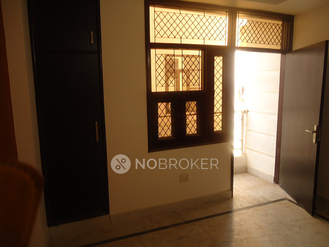 Apartment Mahavir Enclave Rent WITHOUT BROKERAGE Semifurnished 2 BHK