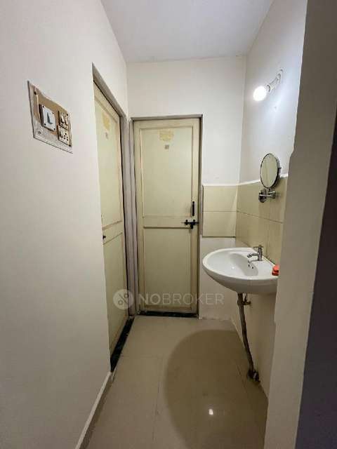 2 BHK Flat In Yashshree Mangesh  For Sale  In Vishrantwadi