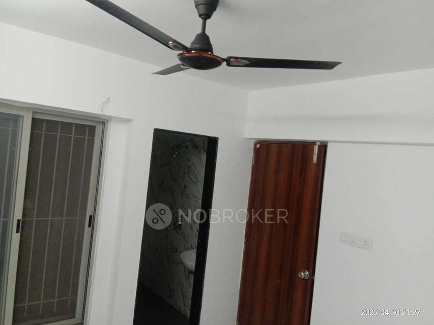 2 BHK Flat In Panama Park Co-operative Housing Society Ltd For Sale  In Lohegaon