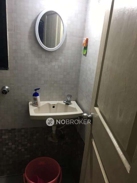 2 BHK Flat In Platinum Building For Sale  In Andheri West