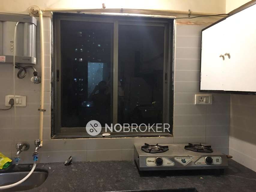 2 BHK Flat In Platinum Building For Sale  In Andheri West