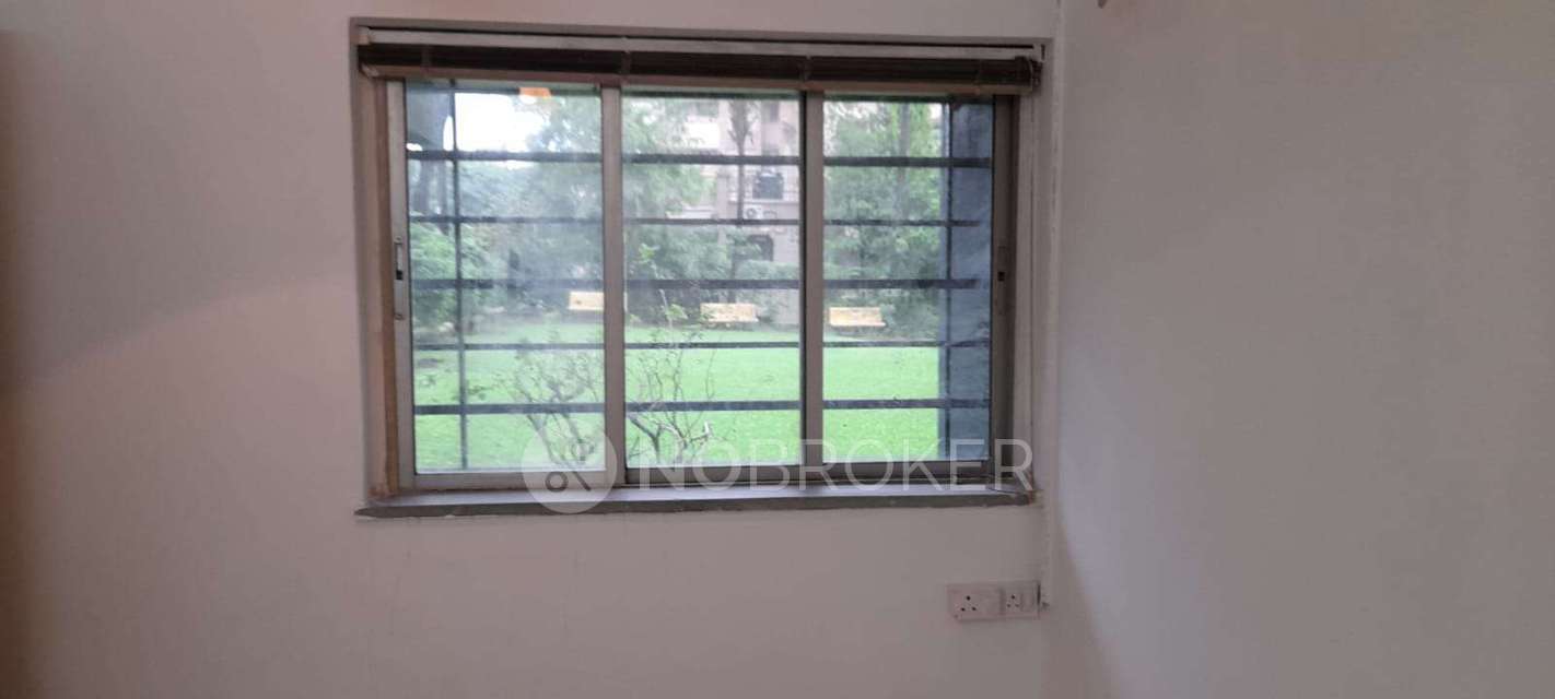1 BHK Flat In Camapark  For Sale  In Andheri West