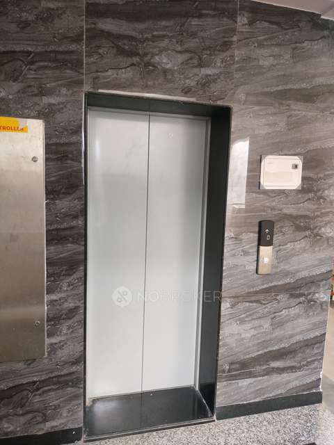 3 BHK Flat In Swathi&#39;s Skyline For Sale  In Gajularamaram