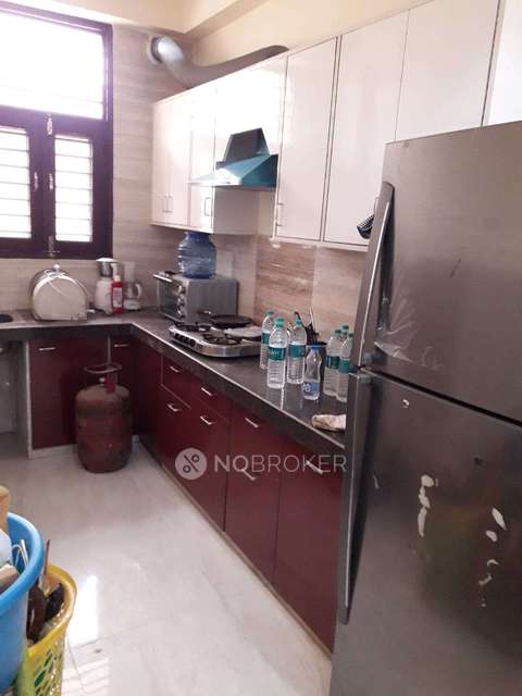 4 BHK Flat In Samridhi Apartment For Sale  In Patel Nagar