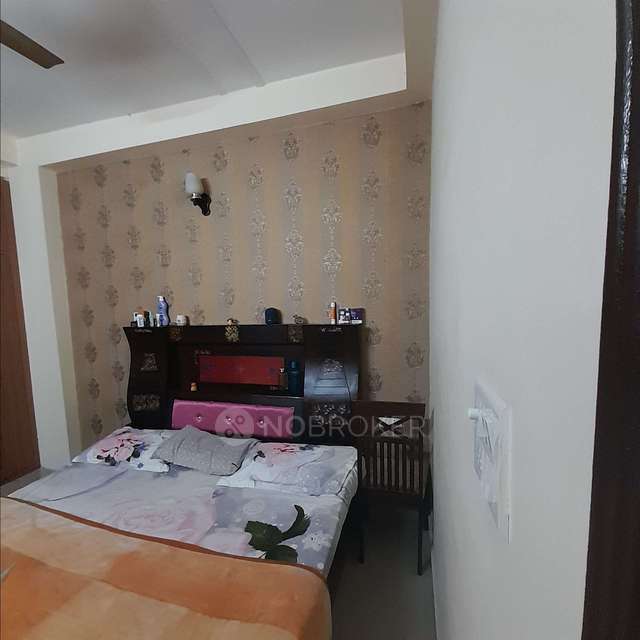 4 BHK Flat In Samridhi Apartment For Sale  In Patel Nagar