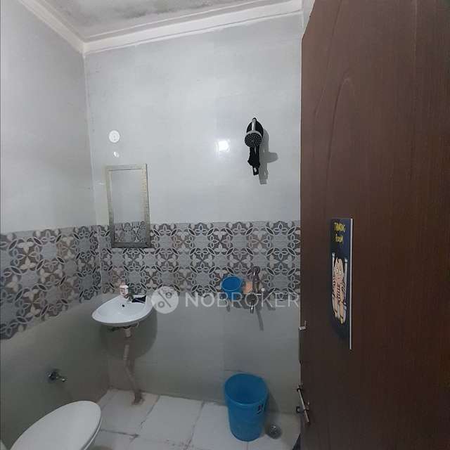 4 BHK Flat In Samridhi Apartment For Sale  In Patel Nagar