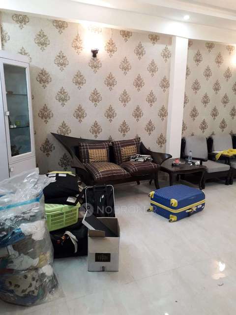 4 BHK Flat In Samridhi Apartment For Sale  In Patel Nagar