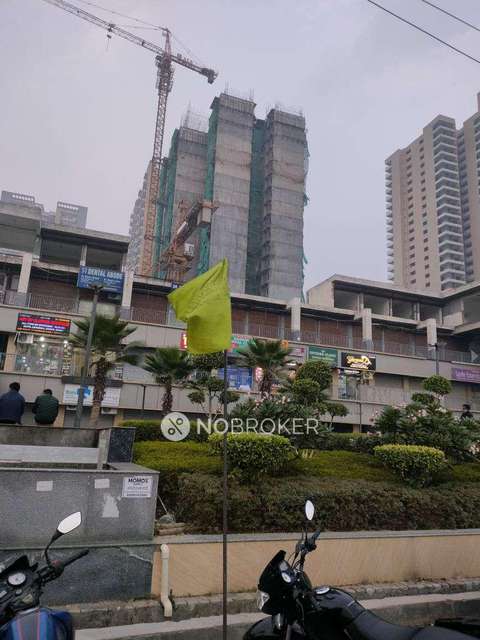 3 BHK Flat In Panchsheel Green2 For Sale  In Panchsheel Greens 2