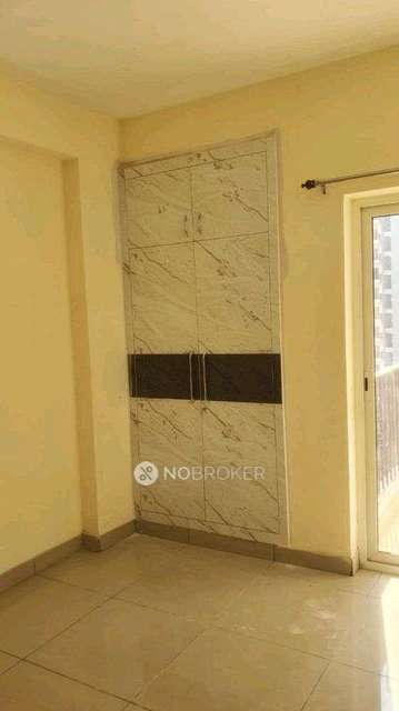 3 BHK Flat In Panchsheel Green2 For Sale  In Panchsheel Greens 2