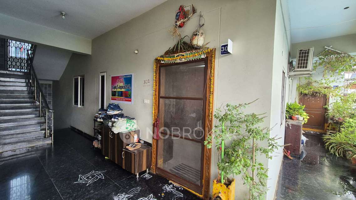 2 BHK Flat In Sai Balaji Complex For Sale  In Gajularamaram