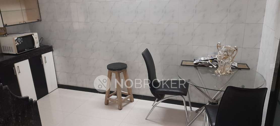 2 BHK Flat In Krishna Building For Sale  In Borivali East