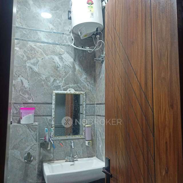 PG for Girls in Shastri Nagar