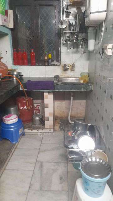 1 BHK Flat In Tower Wali Building  For Sale  In Shahdara