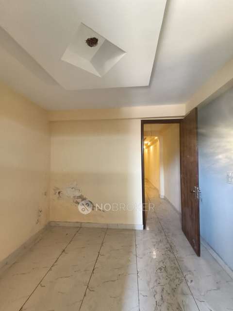 3 BHK Flat In Pragathi Apartment For Sale  In Mahavir Enclave Part 1