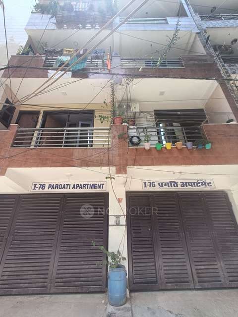 3 BHK Flat In Pragathi Apartment For Sale  In Mahavir Enclave Part 1