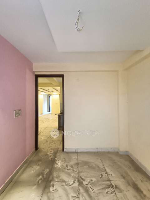 3 BHK Flat In Pragathi Apartment For Sale  In Mahavir Enclave Part 1