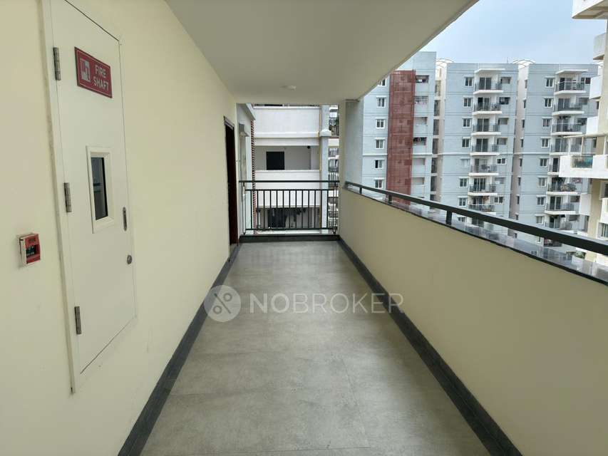3 BHK Flat In Hallmark Sunnyside For Sale  In Manchirevula
