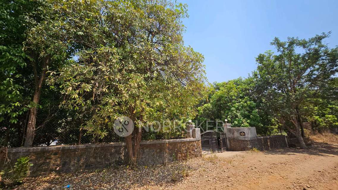 Plot For Sale  In Piccadilly Farms In Neral