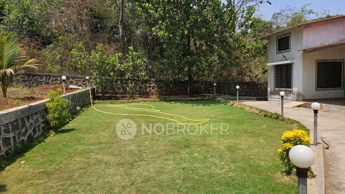 Plot For Sale  In Piccadilly Farms In Neral