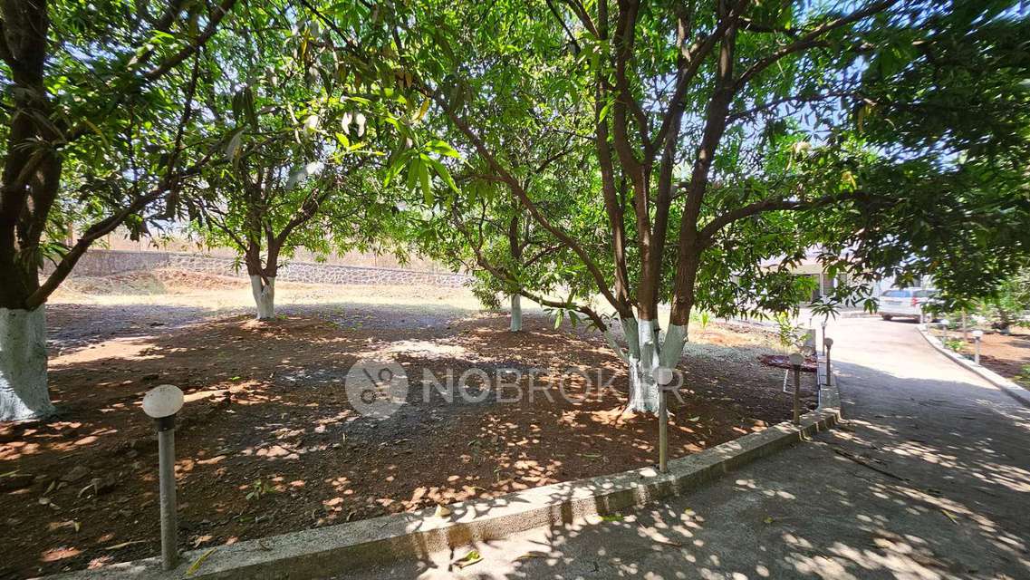 Plot For Sale  In Piccadilly Farms In Neral