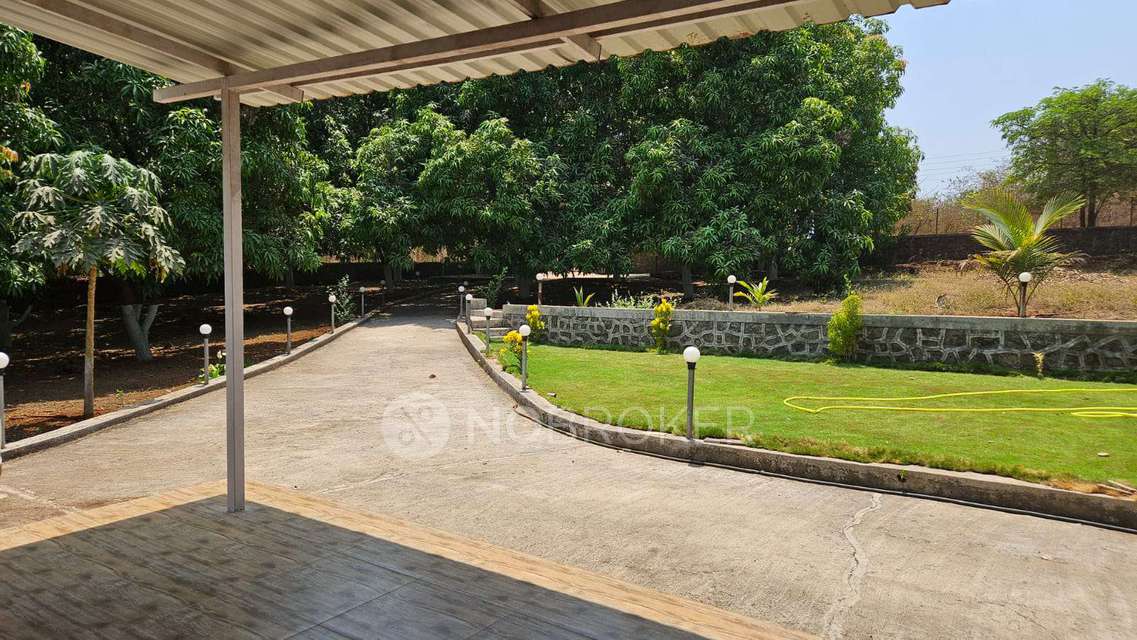 Plot For Sale  In Piccadilly Farms In Neral